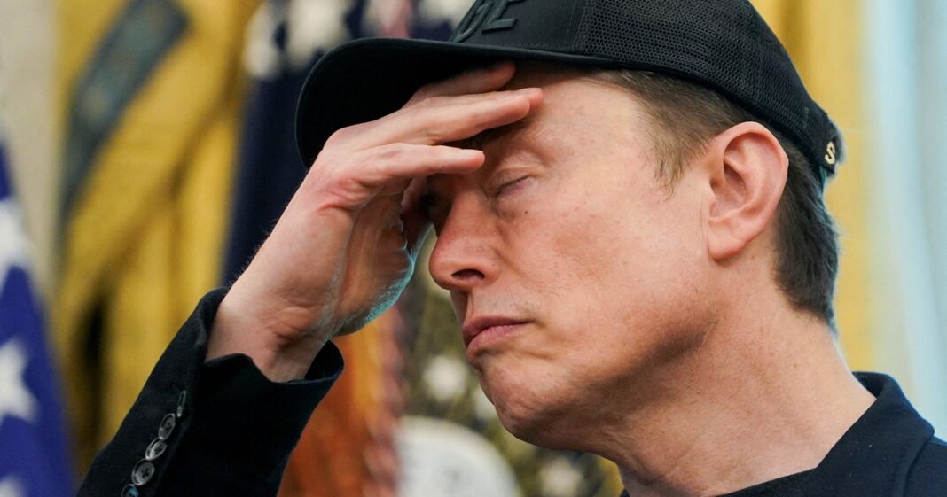 Logotipo de xAI y retrato de Elon Musk en un contexto corporativo